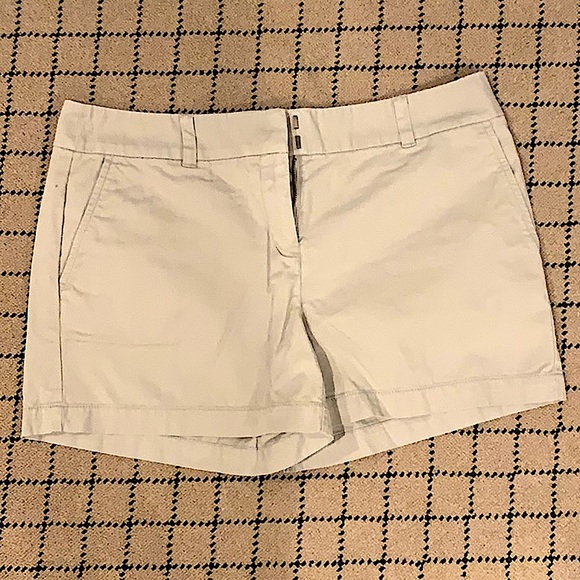 LOFT Outlet Women’s Khaki Shorts - Picture 1 of 4